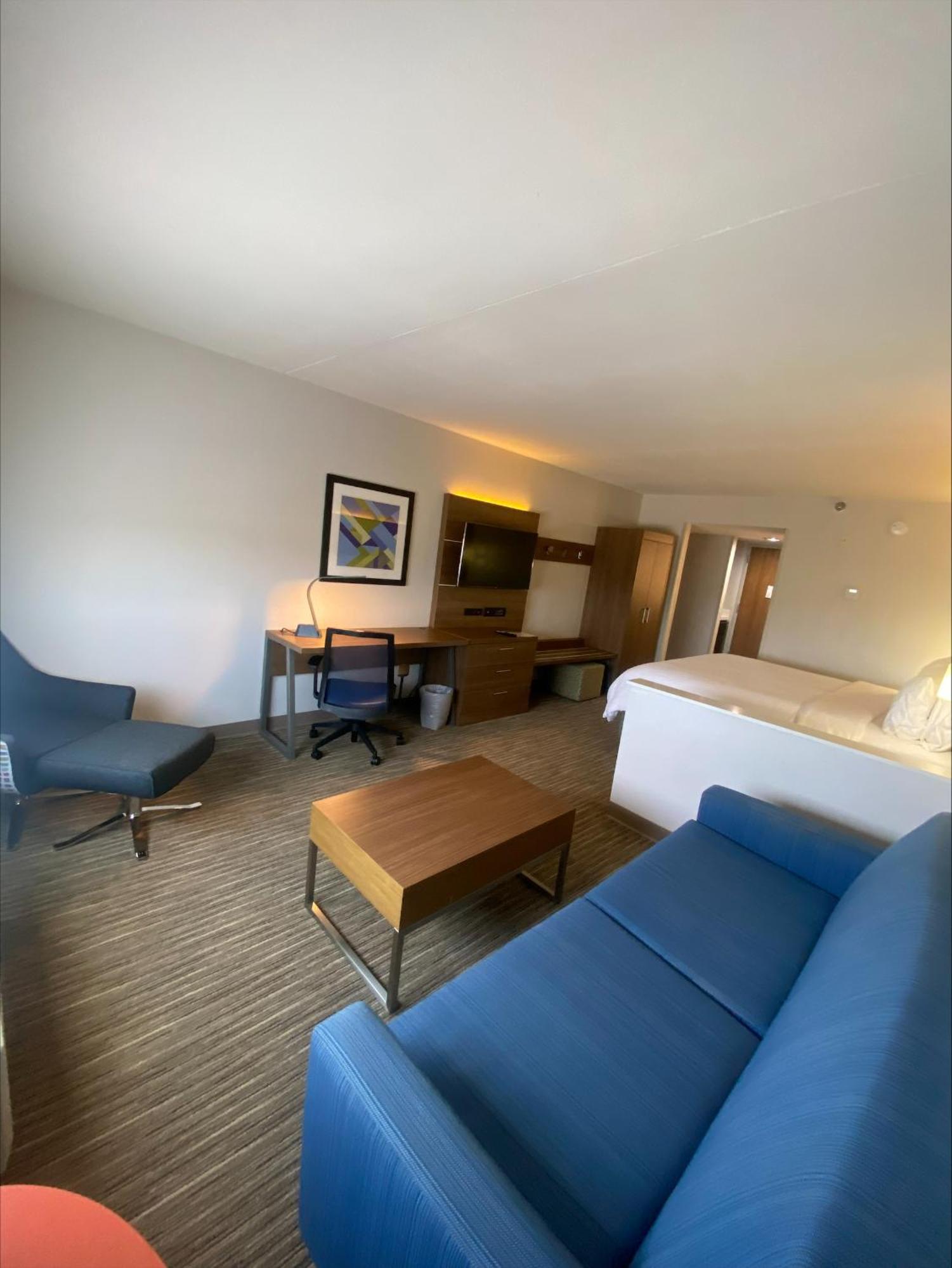 Holiday Inn Express Hotel And Suites Mesquite By Ihg Exterior photo
