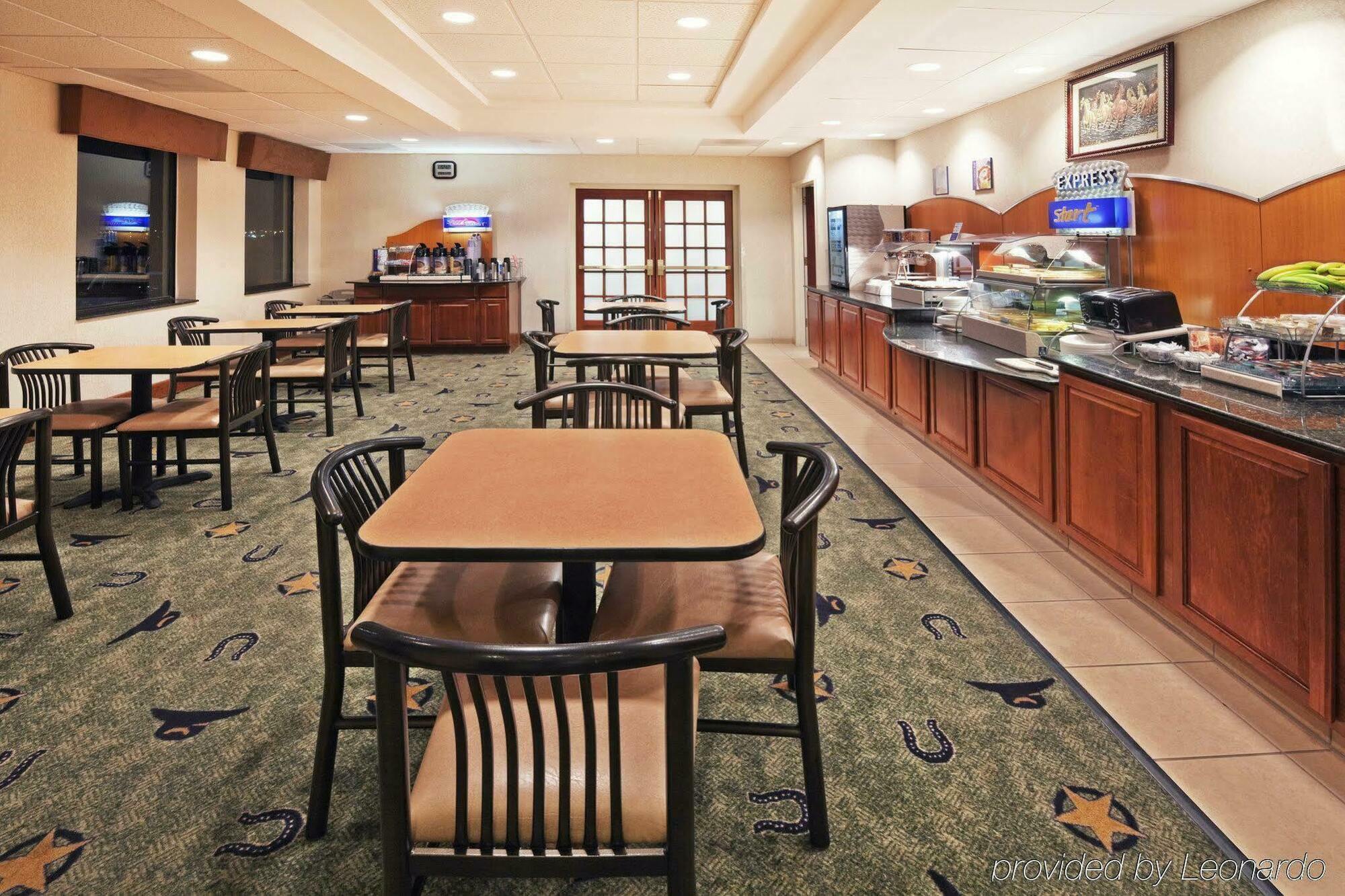 Holiday Inn Express Hotel And Suites Mesquite By Ihg Exterior photo