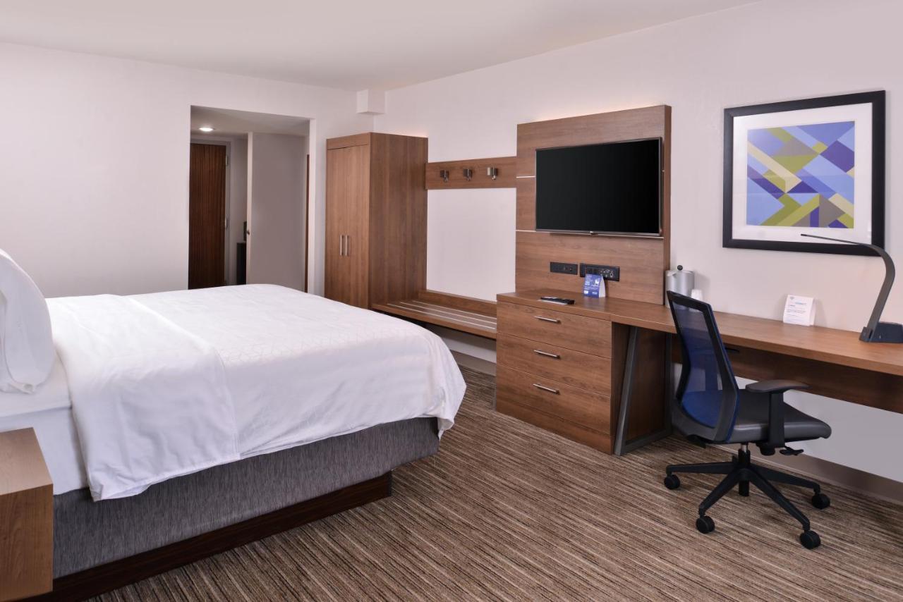 Holiday Inn Express Hotel And Suites Mesquite By Ihg Exterior photo